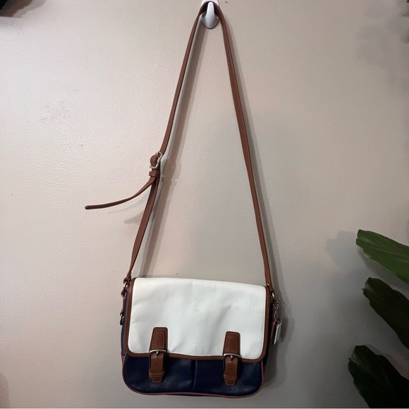 Coach Park Color-Block Leather Crossbody Purse Blue&White Multi No. B1373-F23383 - Picture 4 of 14